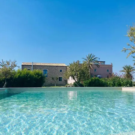 Charming Retreat In The Sicilian Countryside *