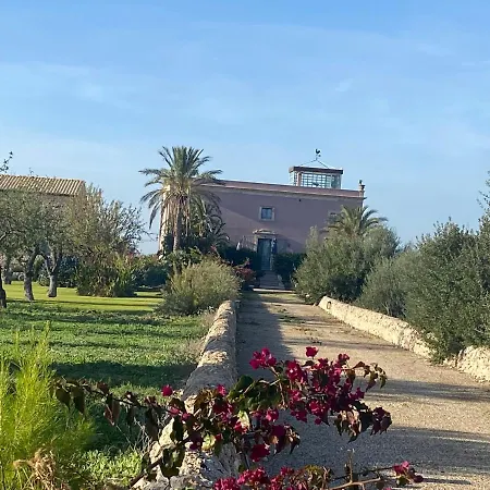 Villa Charming Retreat In The Sicilian Countryside