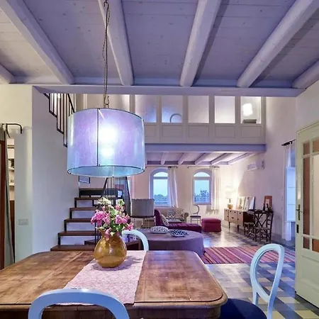 Villa Charming Retreat In The Sicilian Countryside