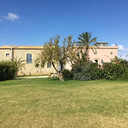 Charming Retreat In The Sicilian Countryside Villa